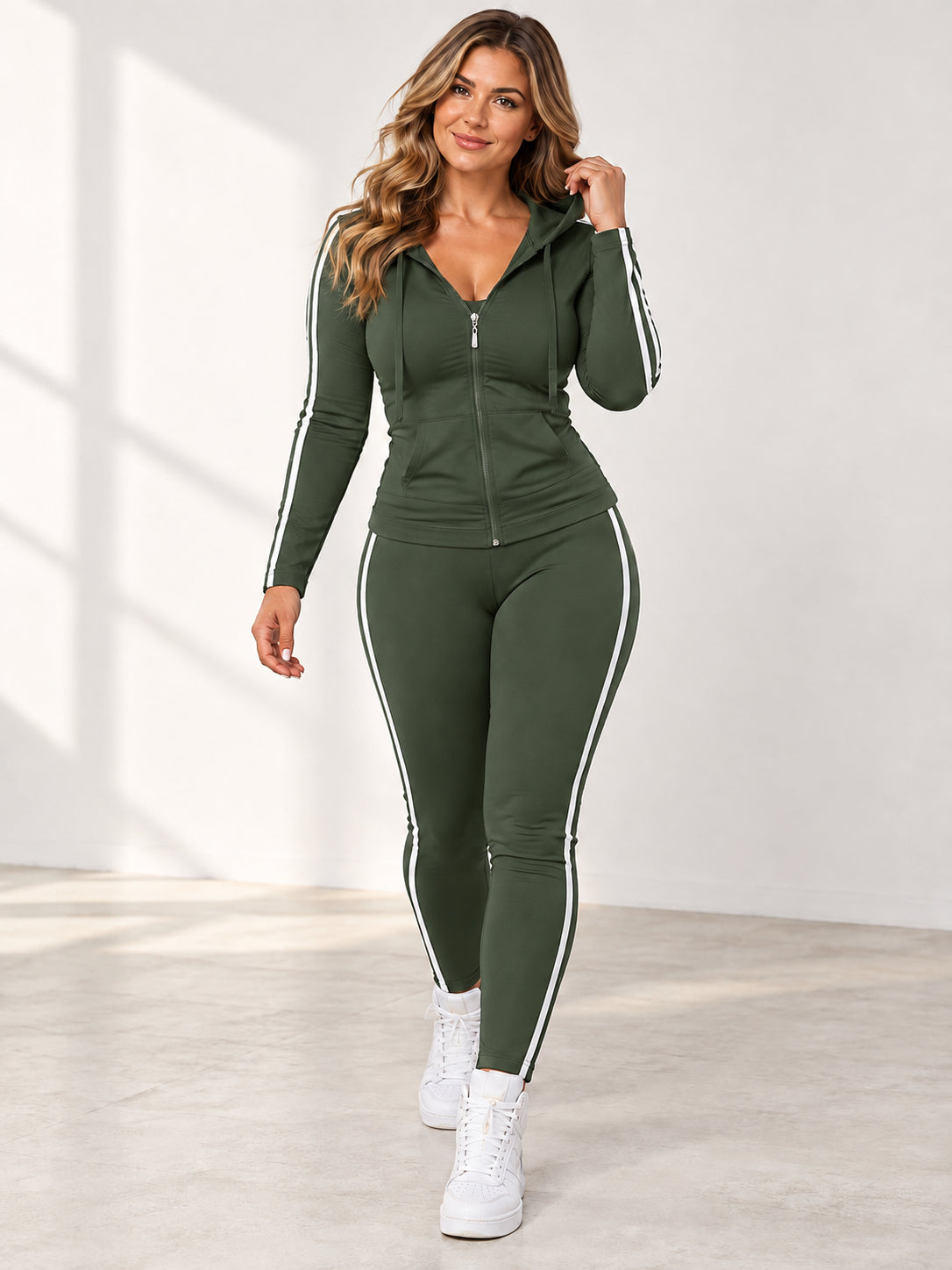 Women’s Ultimate Comfort 2-Piece Tracksuit Set