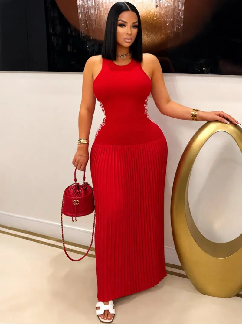 Women’s Curve-Defining Pleated Maxi Dress