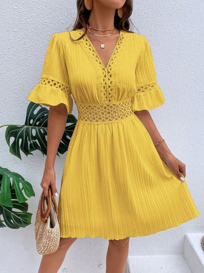 ✨Women's Summer Elegant V Neck Lace Trim Dress