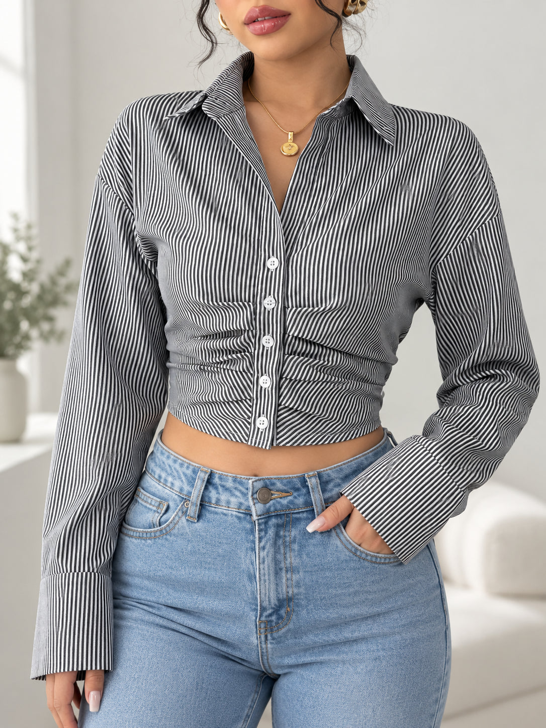 Women’s Ruched Waist Striped Cropped Button-Down Shirt