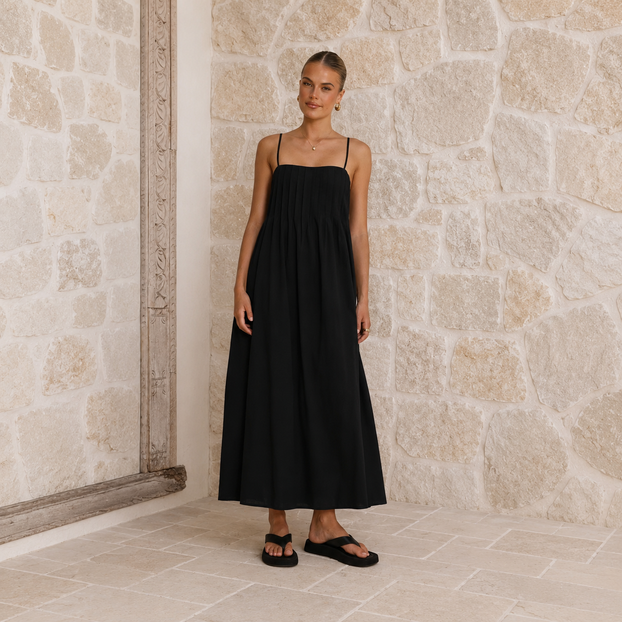 ✨Pleated Smocked-Back Spaghetti Strap Flowy Maxi Dress