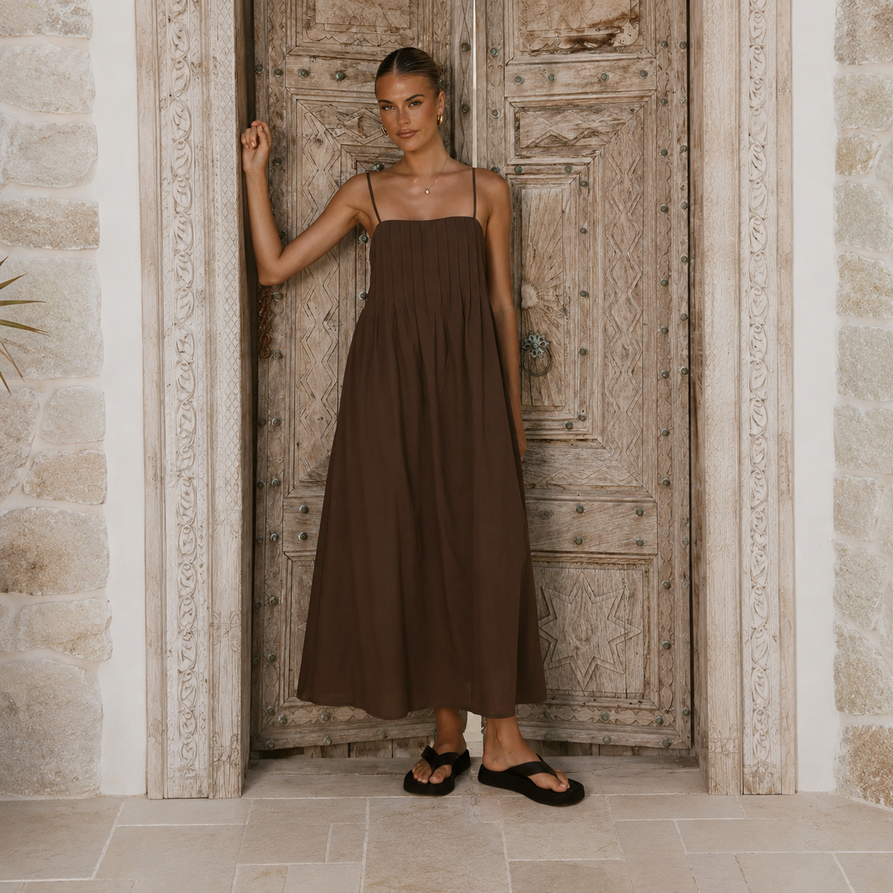 ✨Pleated Smocked-Back Spaghetti Strap Flowy Maxi Dress