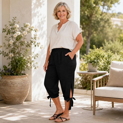 🩳 Women’s Plus Size Side-Slit Bow Capri Pants