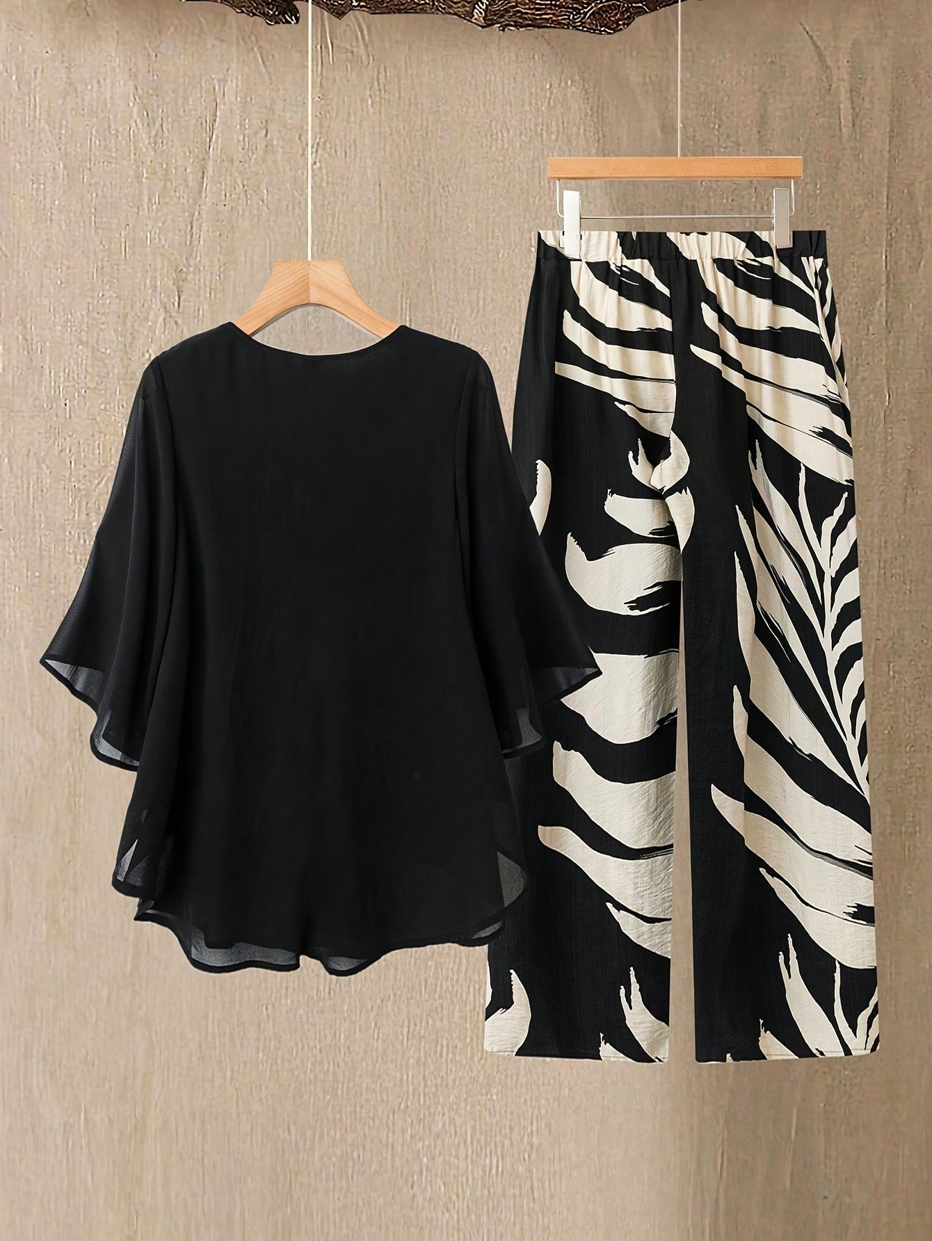 Plus Size Elegant Chiffon Top & Botanical Wide-Leg Pants Set
