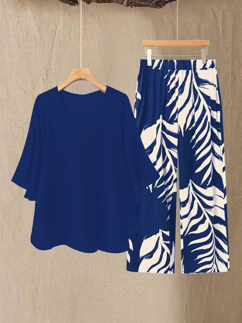 Plus Size Elegant Chiffon Top & Botanical Wide-Leg Pants Set