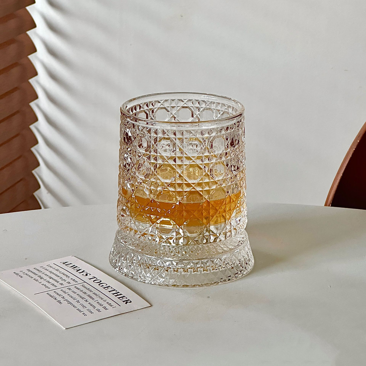 🔥 2026 Trend: The Kinetic Spin Whiskey Glass – Luxury One-Handed Relaxation for True Connoisseurs 🥃✨