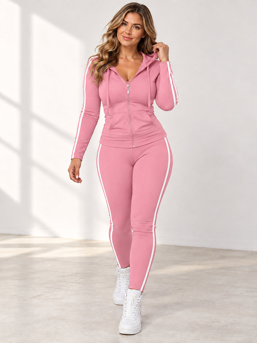 Women’s Ultimate Comfort 2-Piece Tracksuit Set