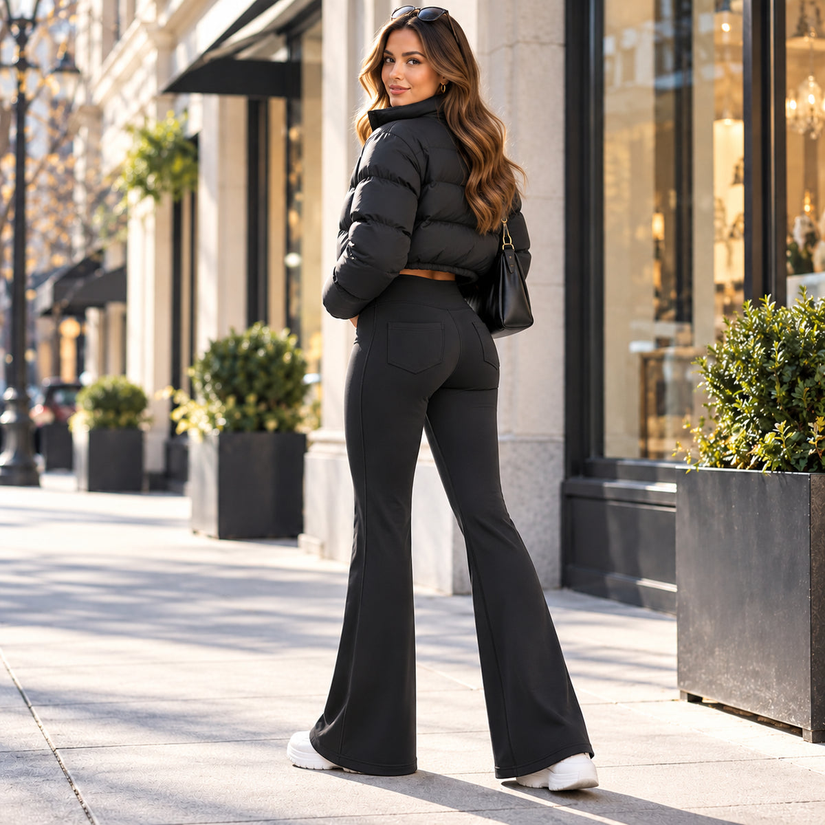 Women's Fleece-Lined High-Waisted Flare Leggings with Pockets