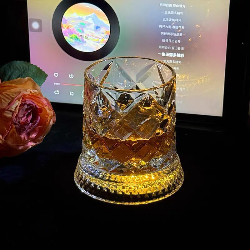 🔥 2026 Trend: The Kinetic Spin Whiskey Glass – Luxury One-Handed Relaxation for True Connoisseurs 🥃✨